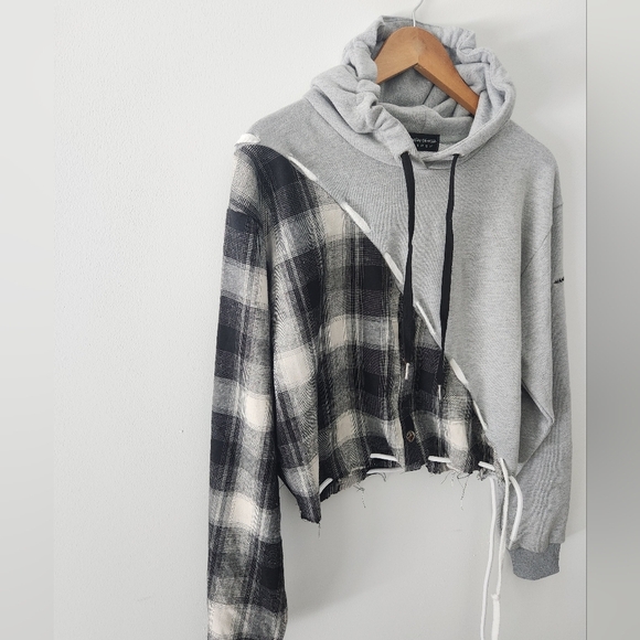 🔥 SOLD 🔥 Maniere De Voir Hoodie - Picture 2 of 9